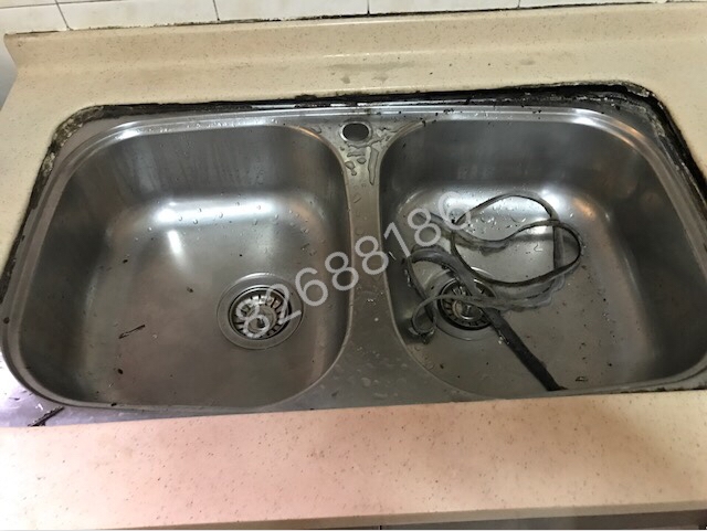 洗碗池漏水维修前