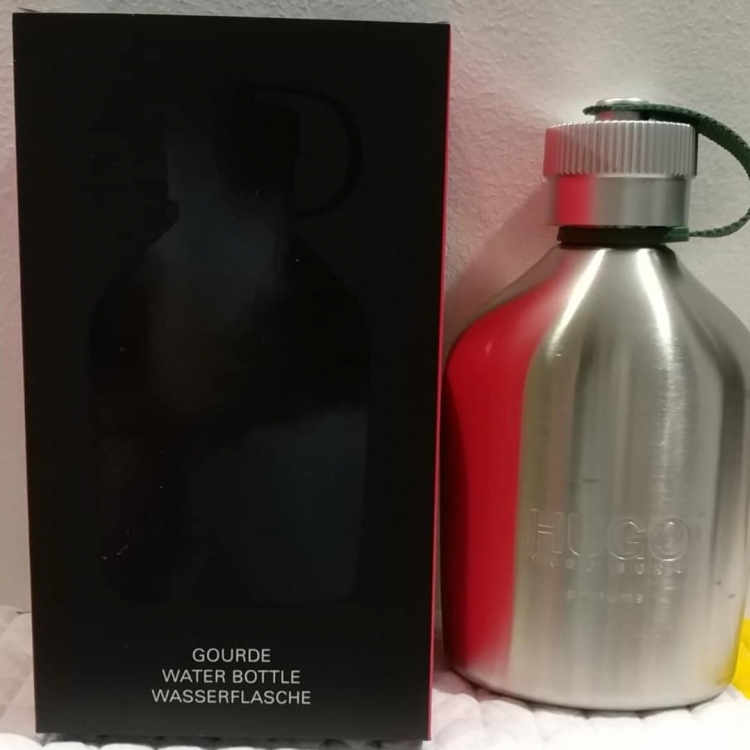 hugo_military_canteen_water_bottle.jpeg